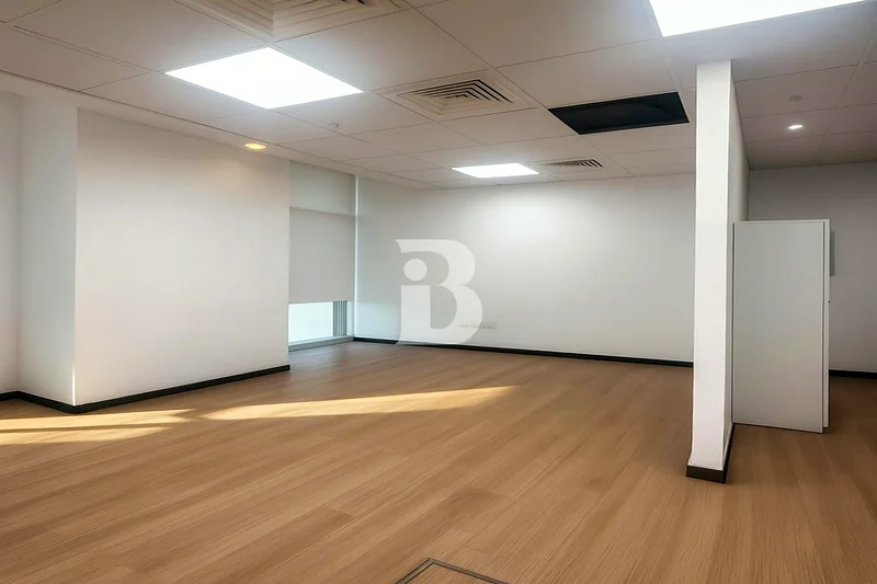 VACANT | HIGH FLOOR | SEMI- FITTED | PREMIUM64071653646338110