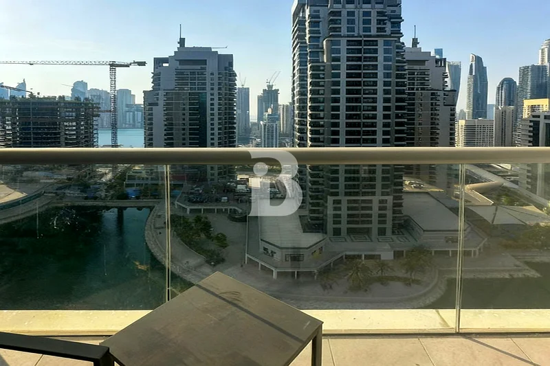 VACANT | HIGH FLOOR | SEMI- FITTED | PREMIUM64071653646338113