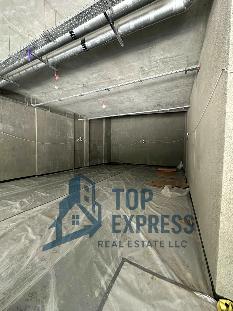 Prime Retail Space | High Visibility | Premium Location64062478895107111