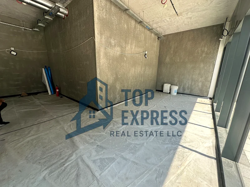 Prime Retail Space | High Visibility | Premium Location64062478895107114