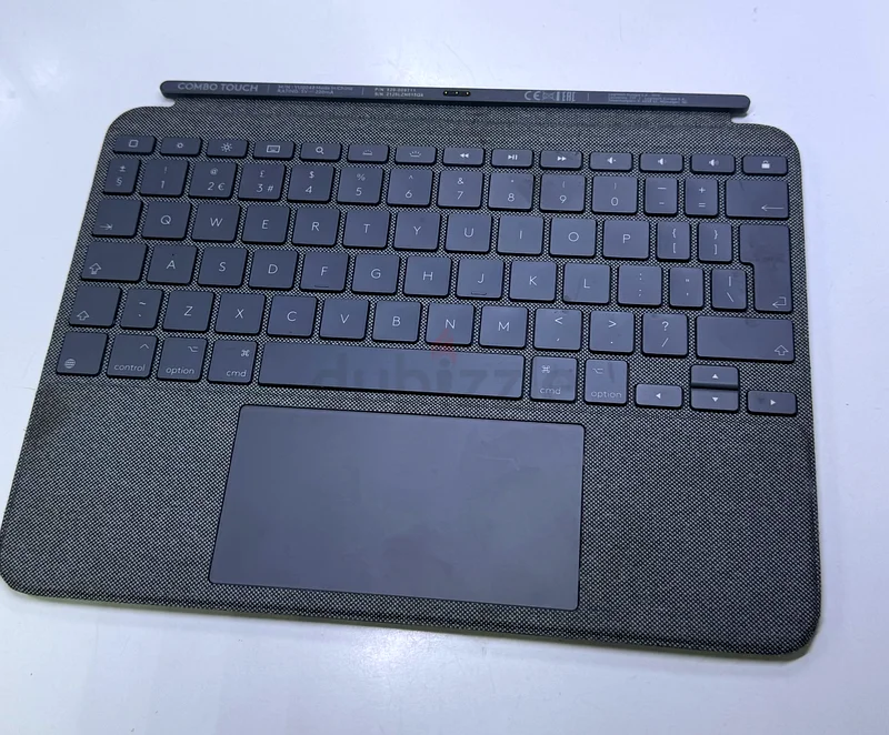 Logitech COMBO TOUCH キーボードカバー YU0048 Logitech COMBO TOUCH キーボードカバー YU0048 Combo Touch for iPad Pro