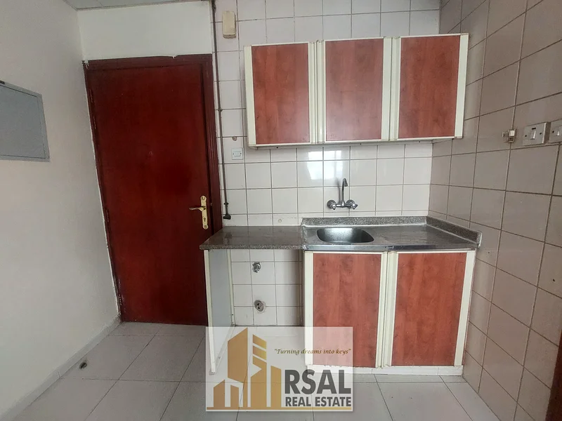 Lavish Spacious //Ready to move // No deposit cash //64200368879107111