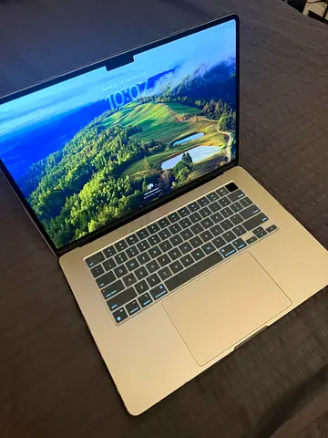 Apple Macbook Air 15’ M3 2024 8GB/256GB Starlight color