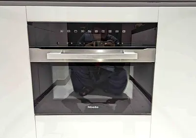 Miele 7th series H 7440 BM built-in compact oven 60cm