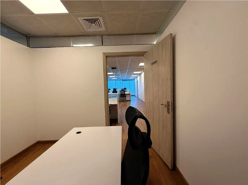 Spacious Corner Office | Canal & Racecourse Views | Prime Business Bay Location64068551300098113