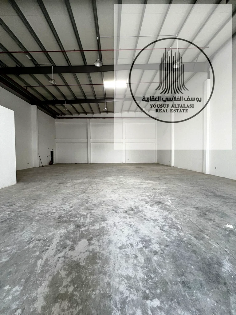 New Warehouse for Rent in Umm Al Quwain - First Occupant    Now available for rent in Umm Al Quwain, a modern, first-occupied64061497133827113