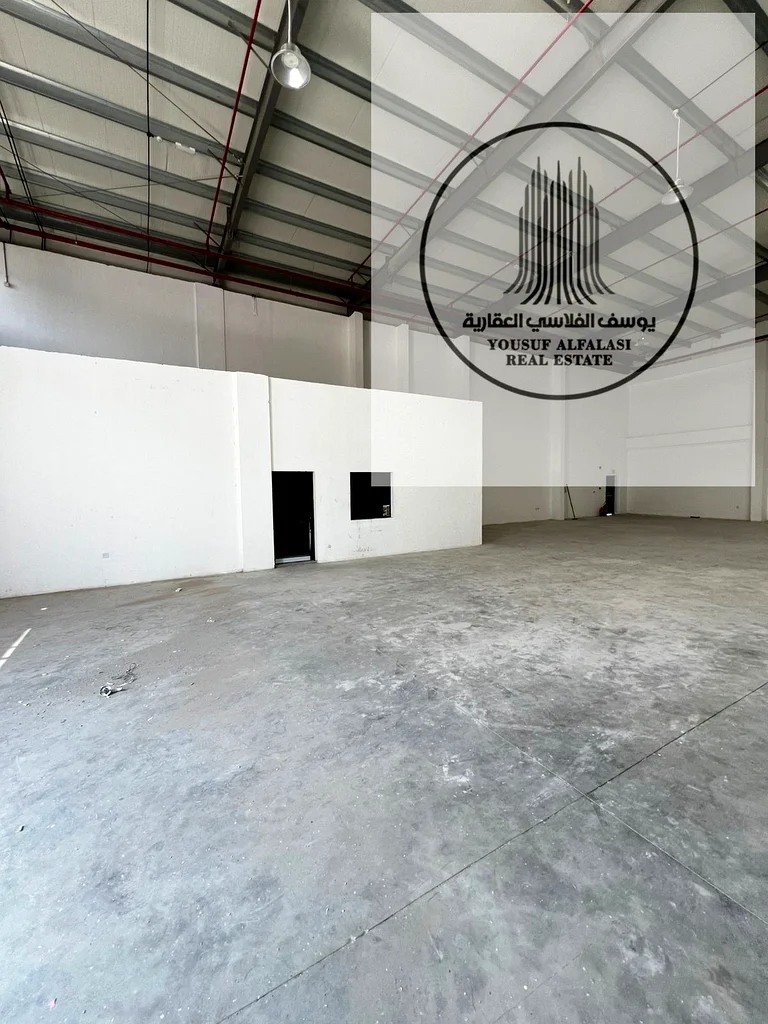New Warehouse for Rent in Umm Al Quwain - First Occupant    Now available for rent in Umm Al Quwain, a modern, first-occupied64061497133827112