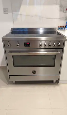 Bertazzoni latest model electric ceramic cooker 90cm