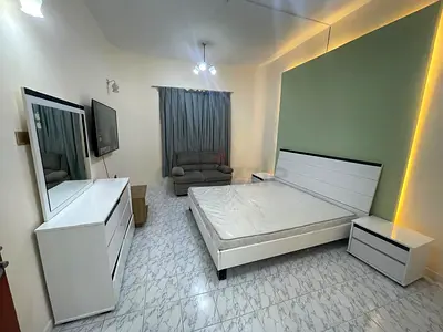 Master room for rent in Jumeirah2 near Al Wasl Road and HSBC bank