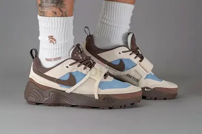 Nike Zoom Field Jaxx Travis Scott Leche Blue