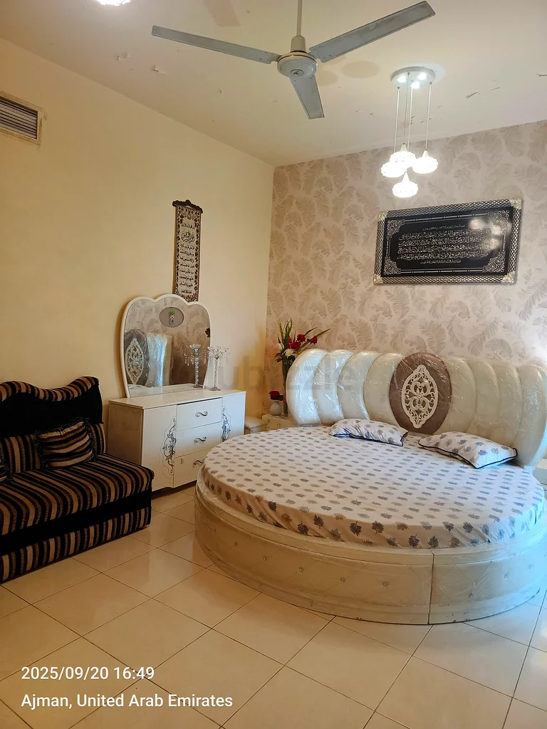 غرفة خاصة للسيدة العاملة64048191062019111