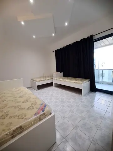 EXECUTIVE BED SPACE FOR MALE  1300