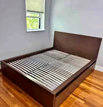 Malam queen size bed 160/200cm bed , 2 storage drawers underneath and with Ikea mattress