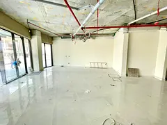 Brand new shop with Central A.C prime location