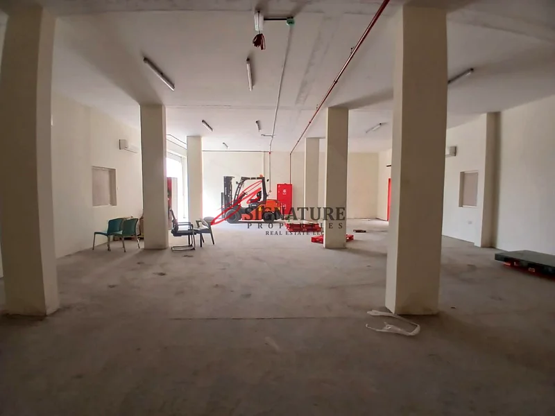 WAREHOUSE FOR RENT BEST FOR STORAGE  and tailoring wrok64074452716291112