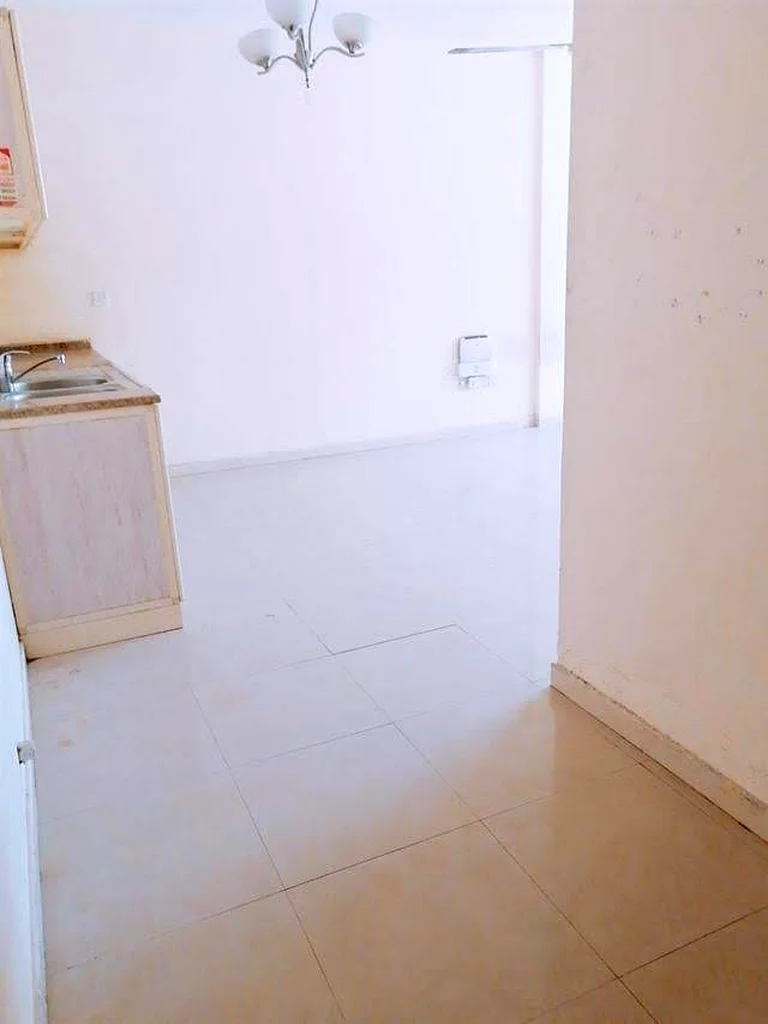 OPPOSITE SAHARA MALL STUDYO READY TO MOVE FOR COUPLES WITH BUS FROM SAHARA DXB F23 MORE64196064774018112