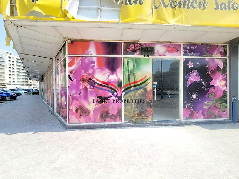 عرض رائع - متجر واسع - موقع متميز64063472264577112