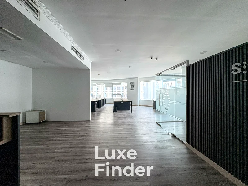 Prime Location | Spacious Office | Ready to Move64068755583873111