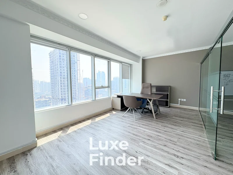 Prime Location | Spacious Office | Ready to Move64068755583873112