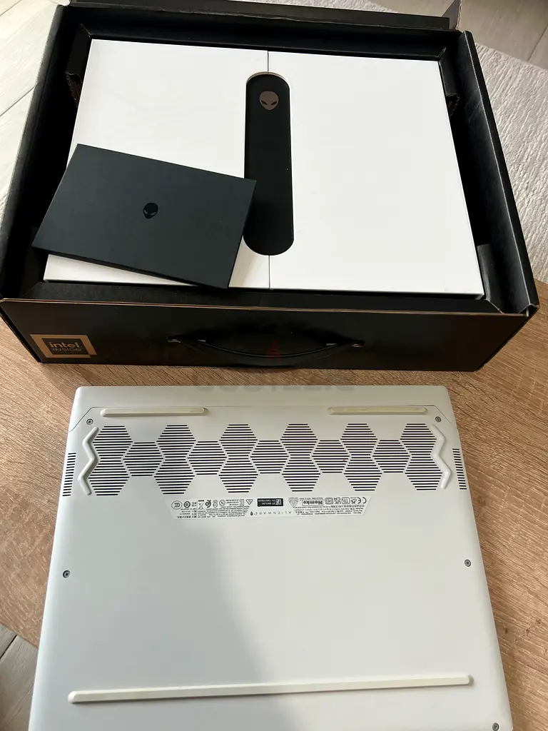 Alienware Gaming Laptop - Excellent Condition.65158155602435114