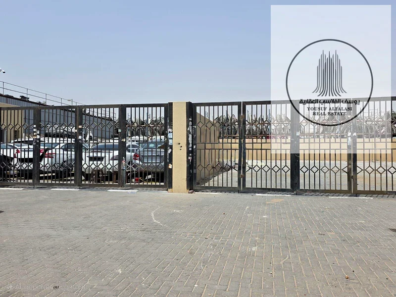 متاح الآن للإيجار: مبنى واسع بمساحة إجمالية تبلغ 6,300 قدم مربع64058458518401111