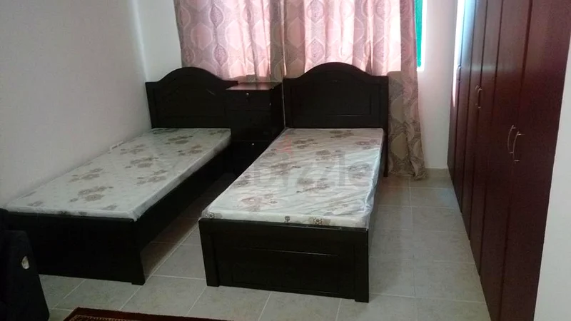 غرفة فاخرة للإيجار مع موقف سيارات، أمام محطة مترو مدينة دبي للإنترنت.64048780625282110