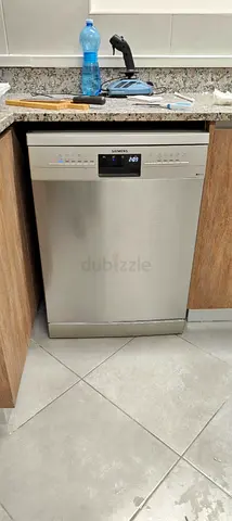 Siemens dishwasher 3 rack iq300 series excellent condition