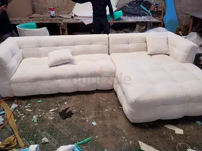 Luxurious Modern Sectional Sofa - Comfort Redefined!
