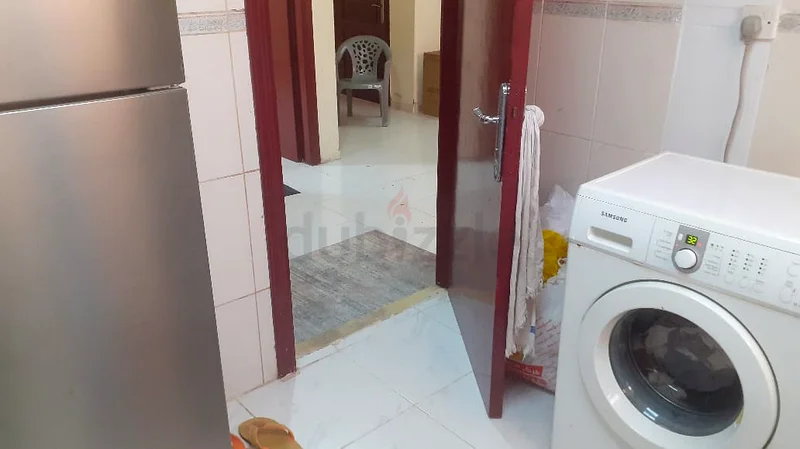 مساحة سرير متوفرة في بوطينة الشارقة مقابل 650 درهمًا شاملة جميع الخدمات64053525220995114