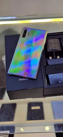 Samsung Galaxy Note 10PLUS - Prismatic Beauty Unleashed!