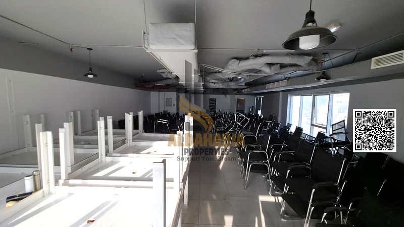 🏢 مكتب للإيجار – 900 قدم مربع – ليوار / عجمان64072890064770112