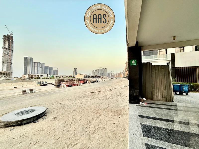 Lagoon + burj khalifa view •• very hot offer •• hot location •• gold standard64065146594050114