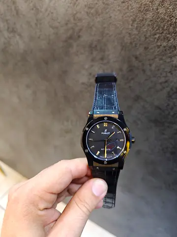 watch Hublot automatic