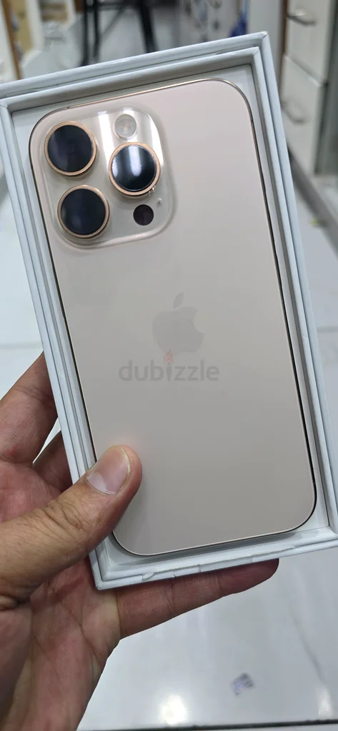 iPhone 16 Pro 128GB バッテリー94%