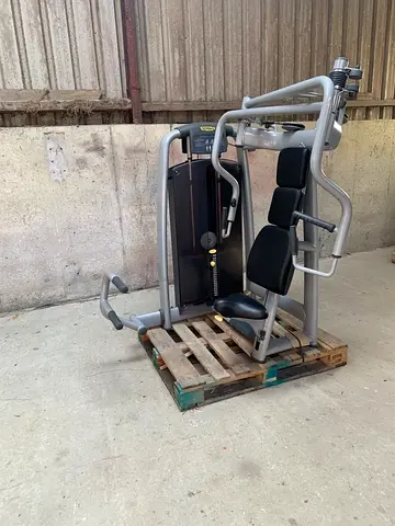 Technogym Incline Chest Press