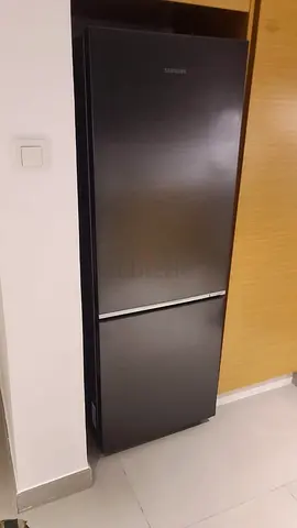 Samsung brand refrigerator bottom freezer