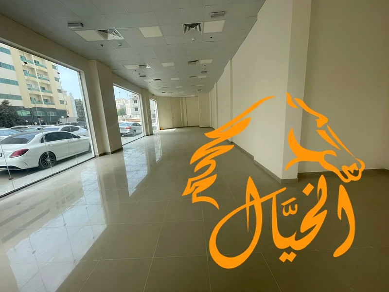 معرض جديد بالكامل متاح للإيجار على الطريق الرئيسي + موقع ممتاز64057469468674112