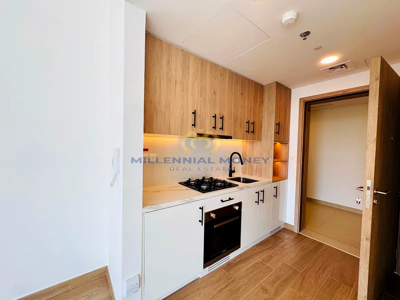 شقة جديدة بالكامل | واسعة | مجهزة بالكامل بالأجهزة |64216404248067113