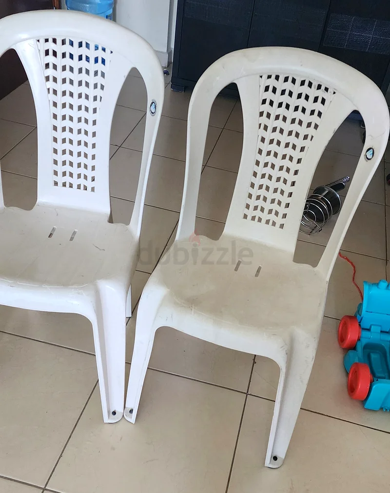 Ajman Dubizzle Rocking Chair Laura James Black And Wood Kitchen