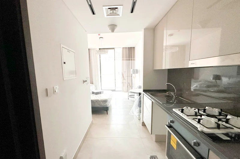 Studio | Burj Khalifa View | Furnished | Vacant64171803167235114