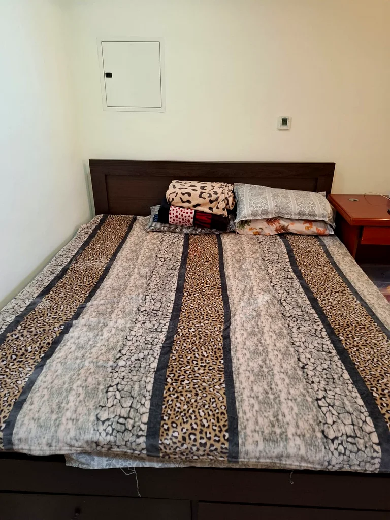 أبحث عن زميل سكن رجل هندي محترف (بما في ذلك موقف سيارات ودفع الفواتير)64055168472450112