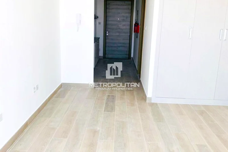 استوديو | طابق عالي | إطلالة على المجتمع64179001025537110