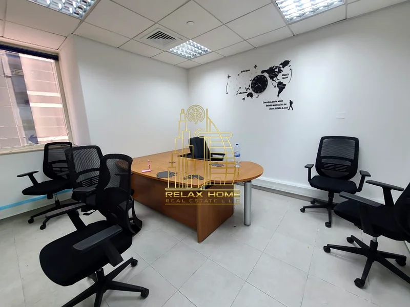 مكتب بدون مبرد | موقع متميز | بالقرب من محطة المترو64066471868290112