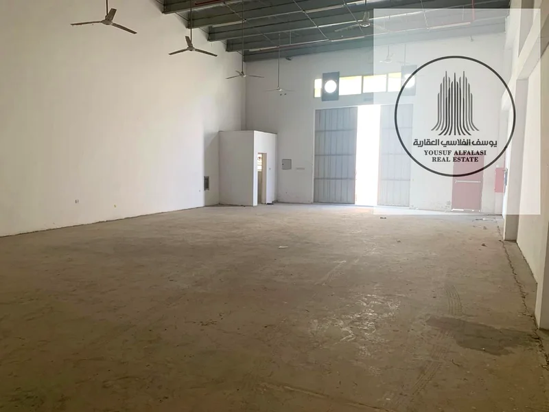 مستودع للإيجار في منطقة الجرف الصناعية 2 مساحة 2000 قدم مربع بسعر 100 ألف64073673907715112