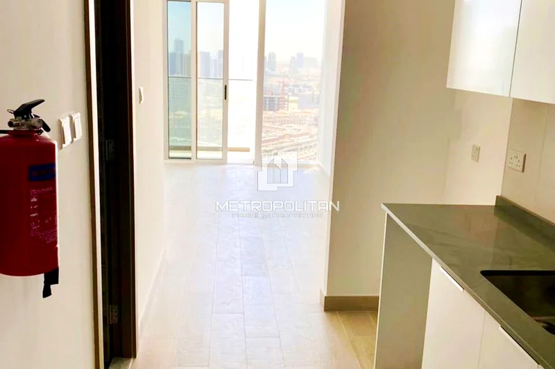 استوديو | طابق عالي | إطلالة على المجتمع64179001025537114