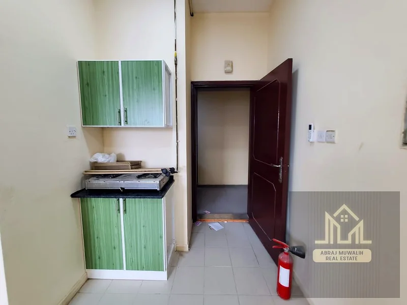 SPACIOUS APARTMENT FOR FAMILIES AT A VERY PRIME LOCATION IN JUST 13999/-64050140149505114
