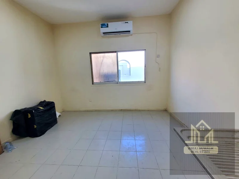 SPACIOUS APARTMENT FOR FAMILIES AT A VERY PRIME LOCATION IN JUST 13999/-64050140149505111