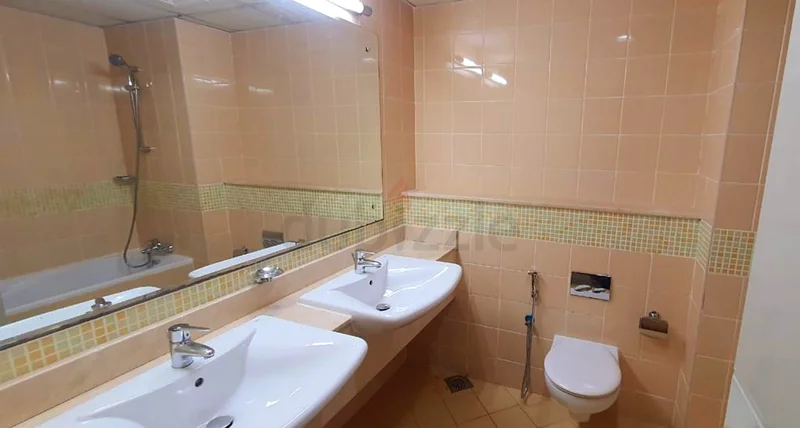 Executive partition near metro,, available from 1st October ‼️64049166908673114