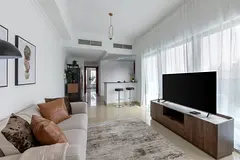High floor | Marina &amp; city views | Bright layout