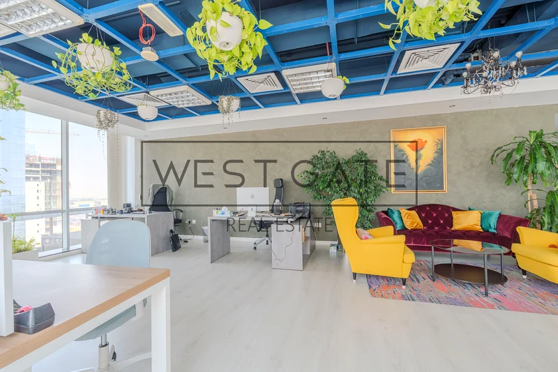 Vacant | Exclusive | Burj View| Bright Work Space64068007667458114